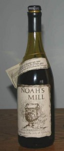 Noah's Mill Small Batch 15 Year Old Bourbon Whiskey